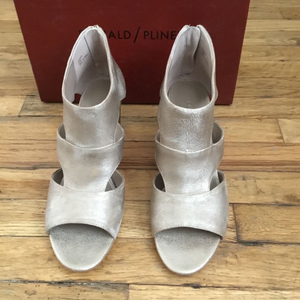NIB Donald Pliner Jenkins heeled sandals - Picture 6 of 15
